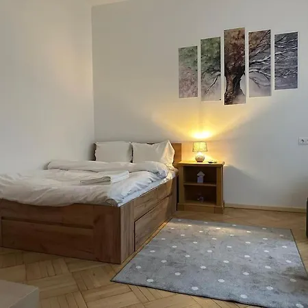 Stylish Studio In Heart Of Old Town Bucharest Exterior photo