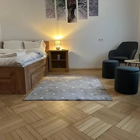 Stylish Studio In Heart Of Old Town Bucharest Exterior photo